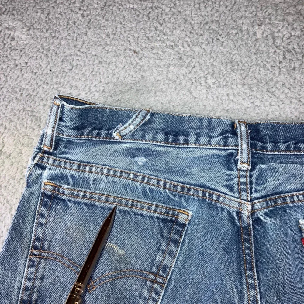 Vtg Levi's 517 Bootcut Jeans Mens 36x32 Blue Distressed Thrashed Punk Grunge Y2K